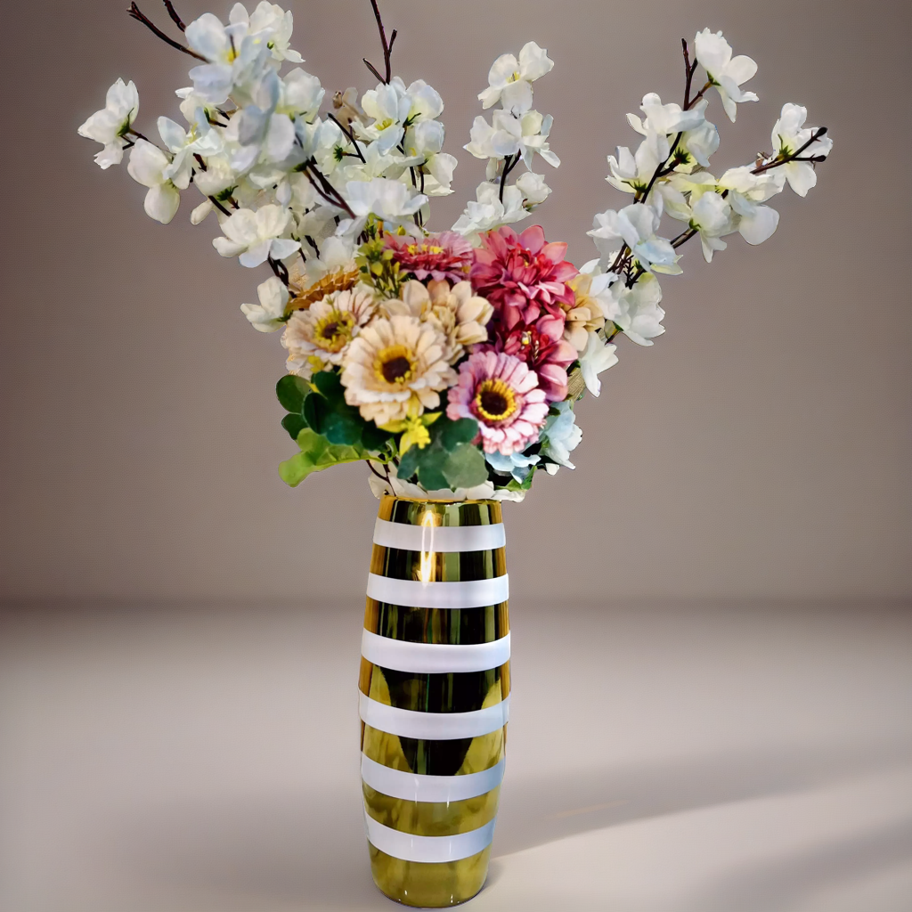 Golden Line Vase(without flowers)